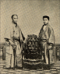 古市と父・孝 (1870年撮影『古市公威』)